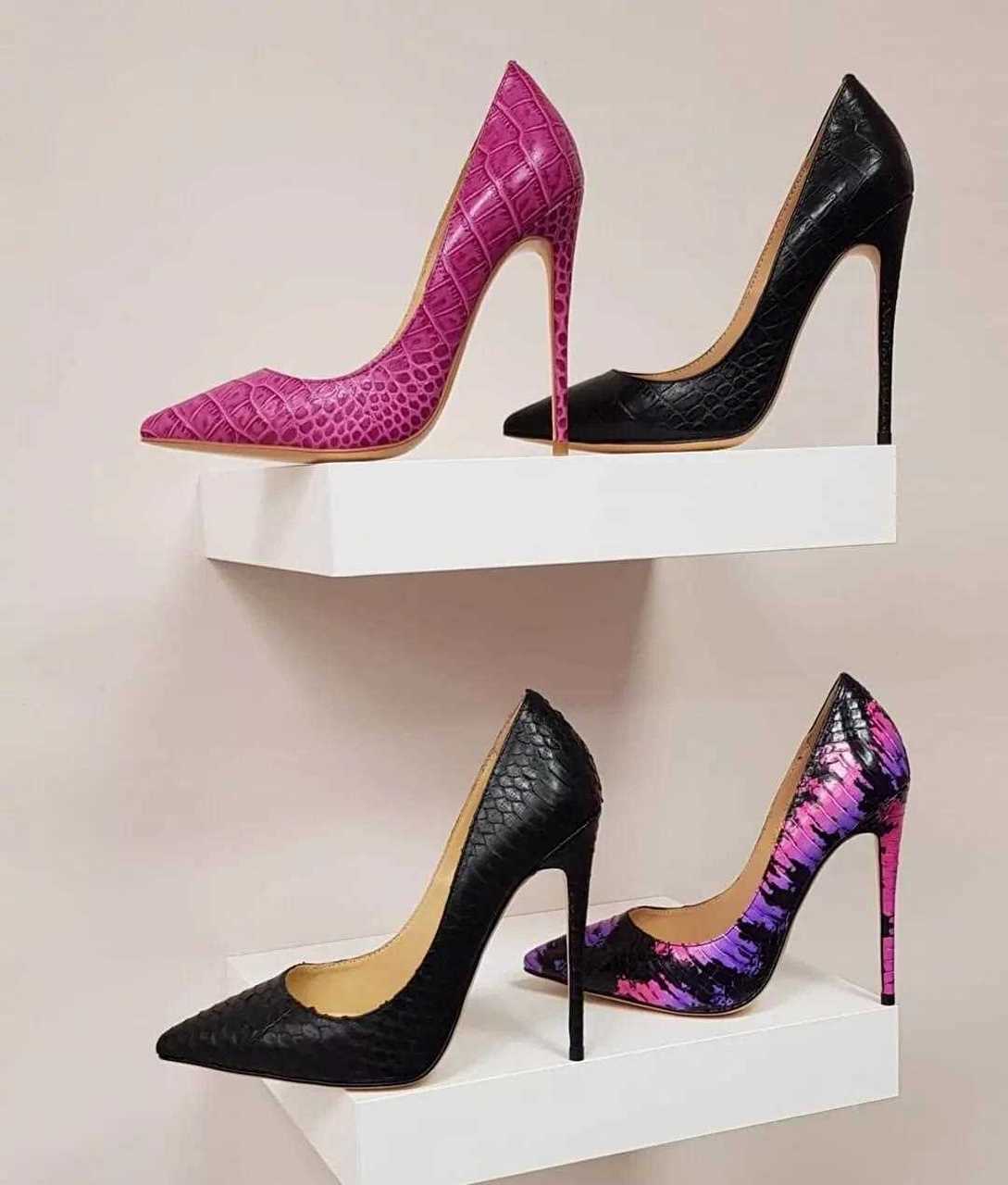 来自俄罗斯的 forever queen 高跟鞋系列,真的是鞋如其名像女王般高傲