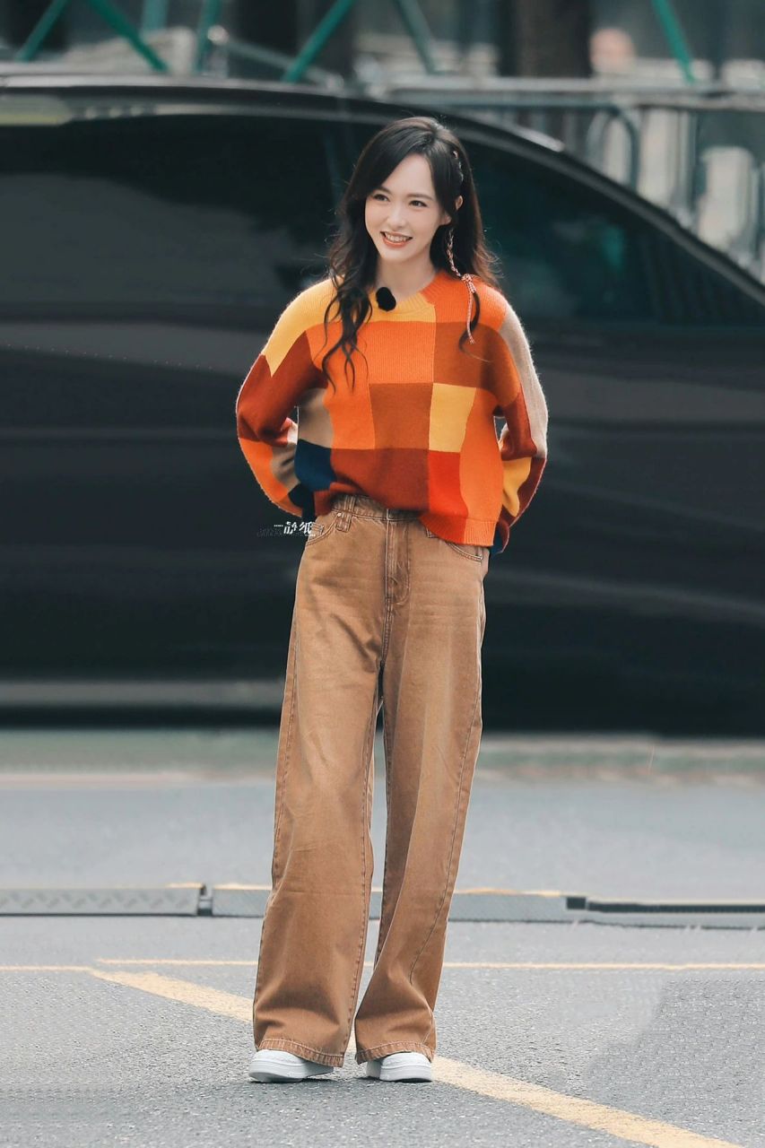 唐嫣综艺路透|初秋初秋美拉德穿搭好美～ 唐嫣录制王牌对王牌路透穿搭