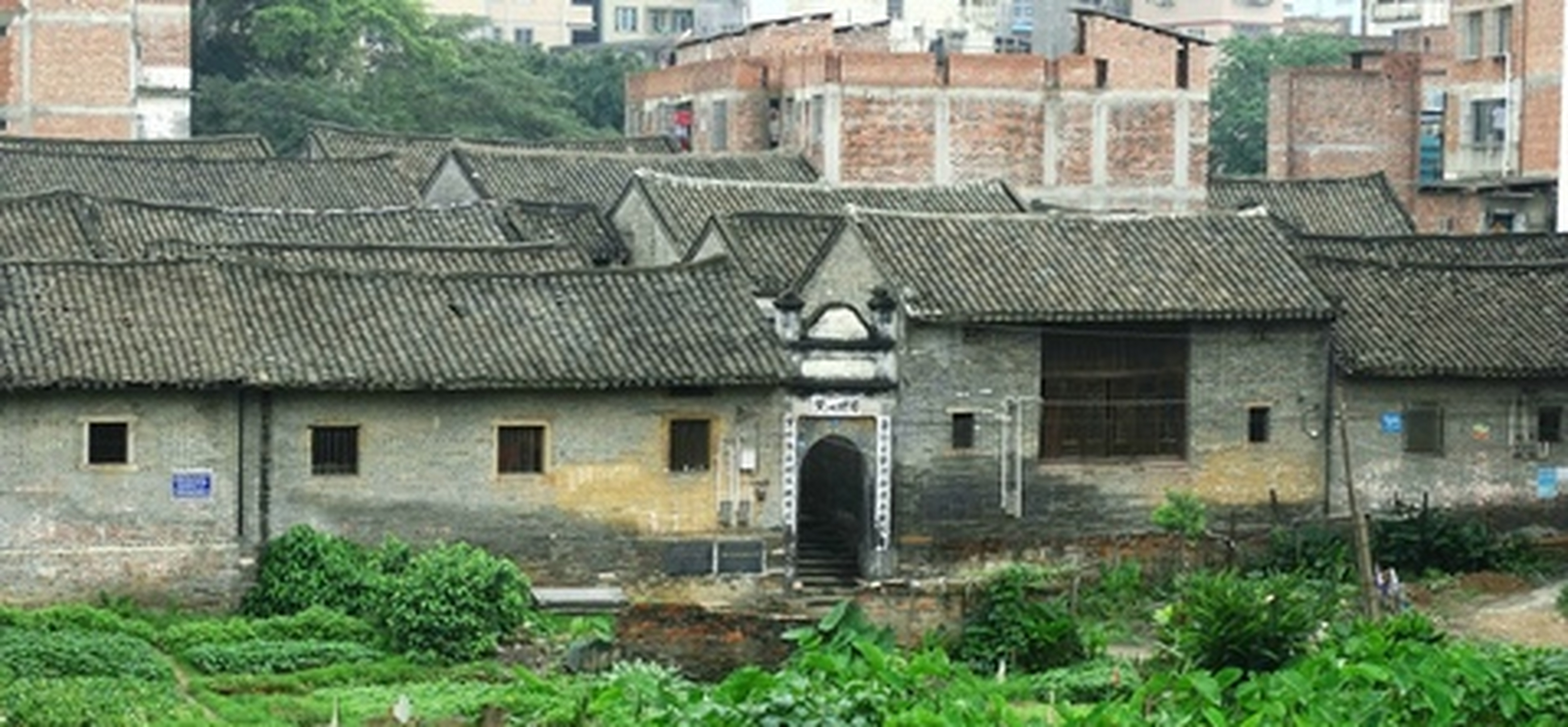 这座豪宅就是位于南宁永和村的黄家大院作为一座在康熙年间就已经建造