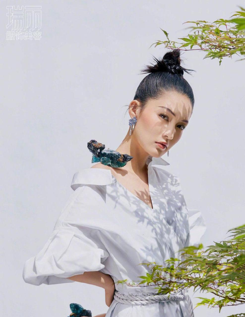 李沁新中式国风写真图片