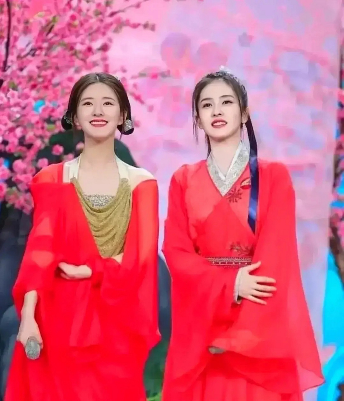 赵丽颖林更新的《与凤行》这个项目定的招商金额非常高,目标还是蛮难