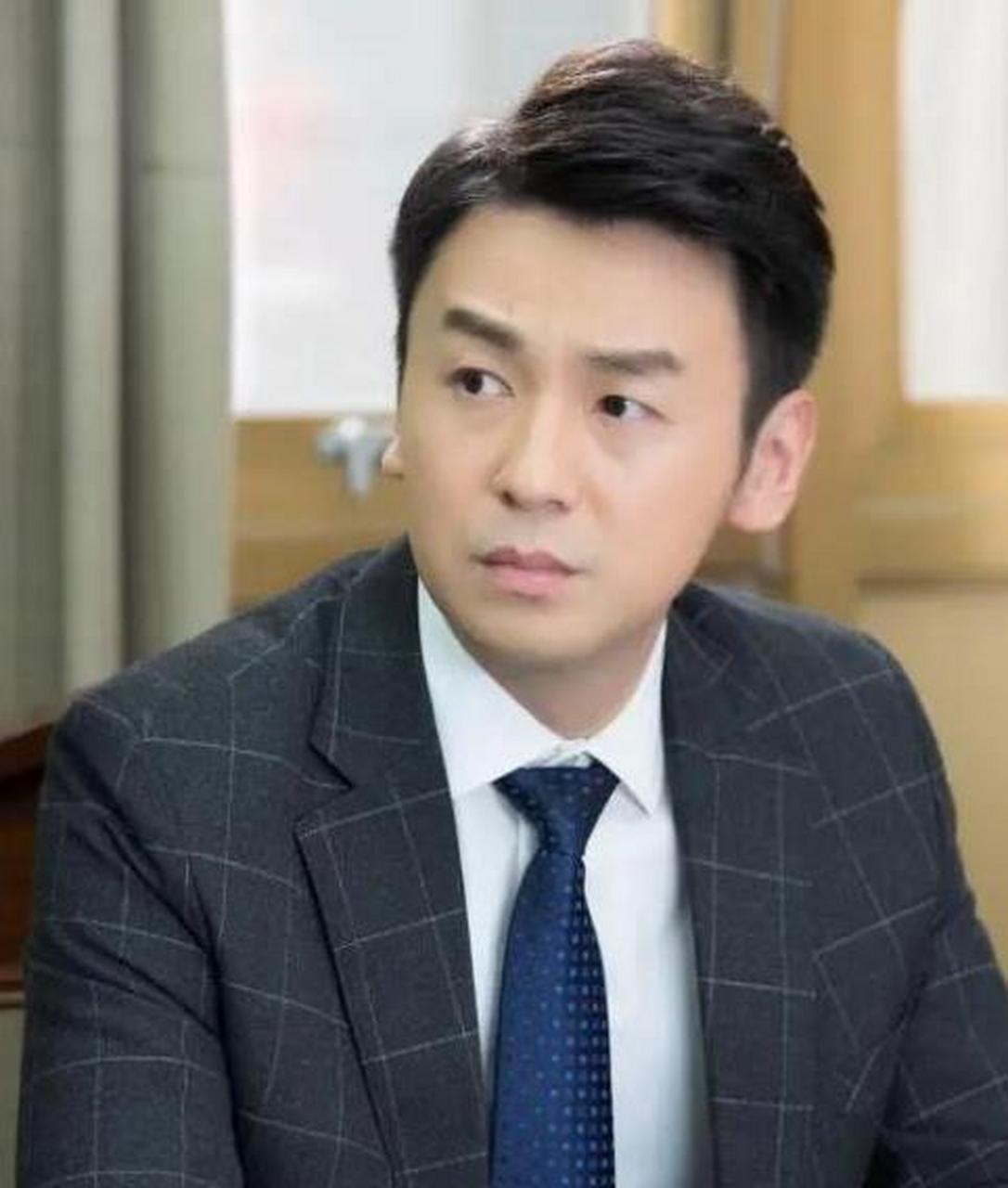 沈腾却调侃雷佳音说:"你知道你要演秦桧,你第一感觉是什么?