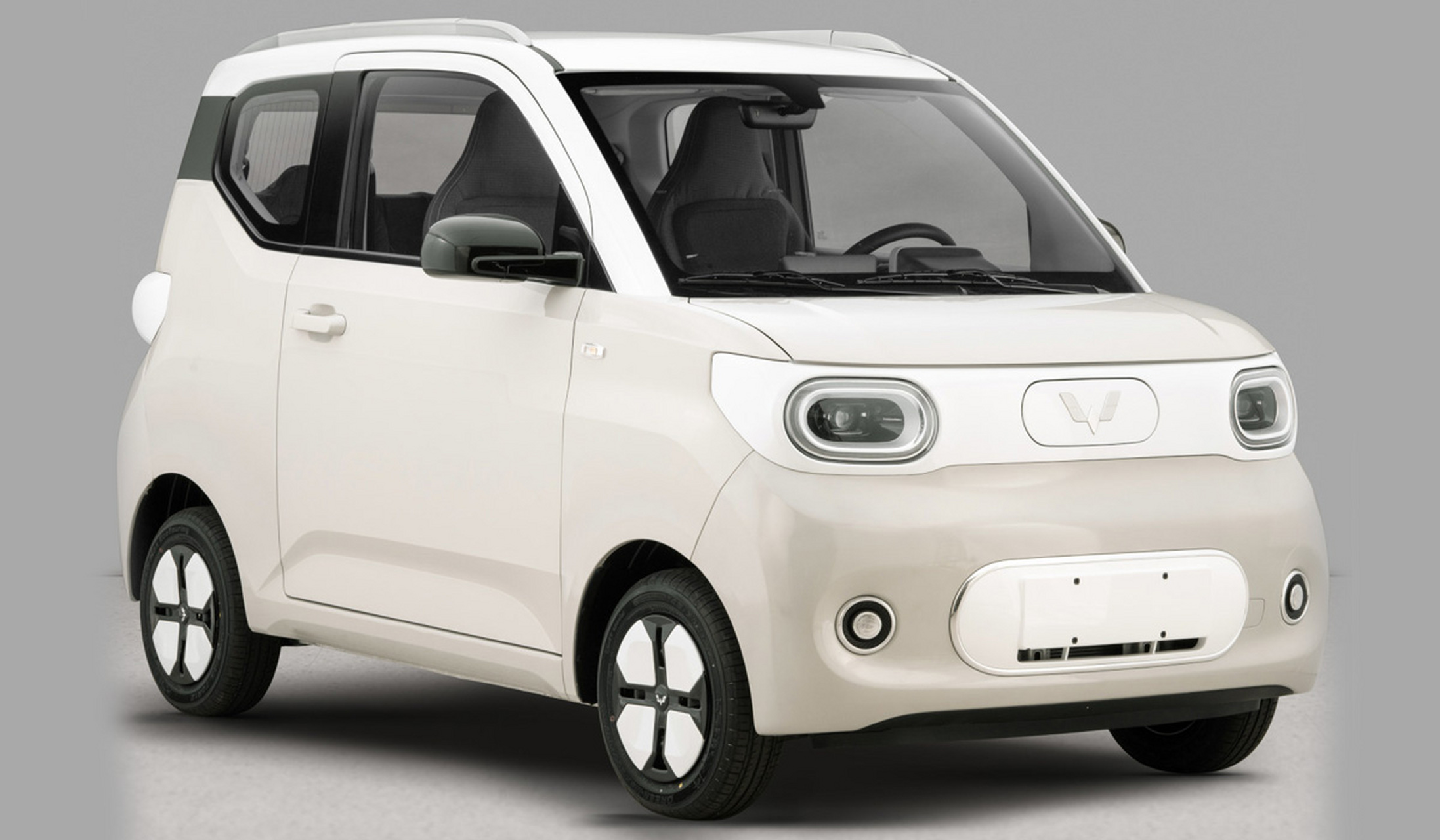 全球新车快报# 【报告老板,您关注的"五菱mini ev加长版"更卡通化 !!