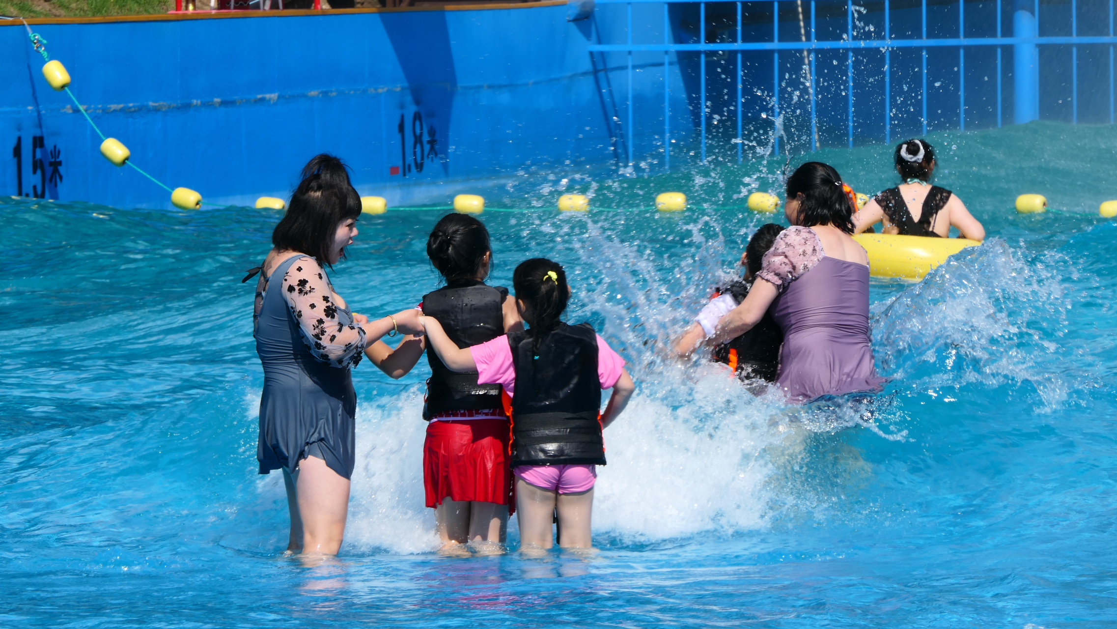 网红打卡地辽宁杠杠滴# 【新宾参仙谷水世界------清凉一夏】 #美好