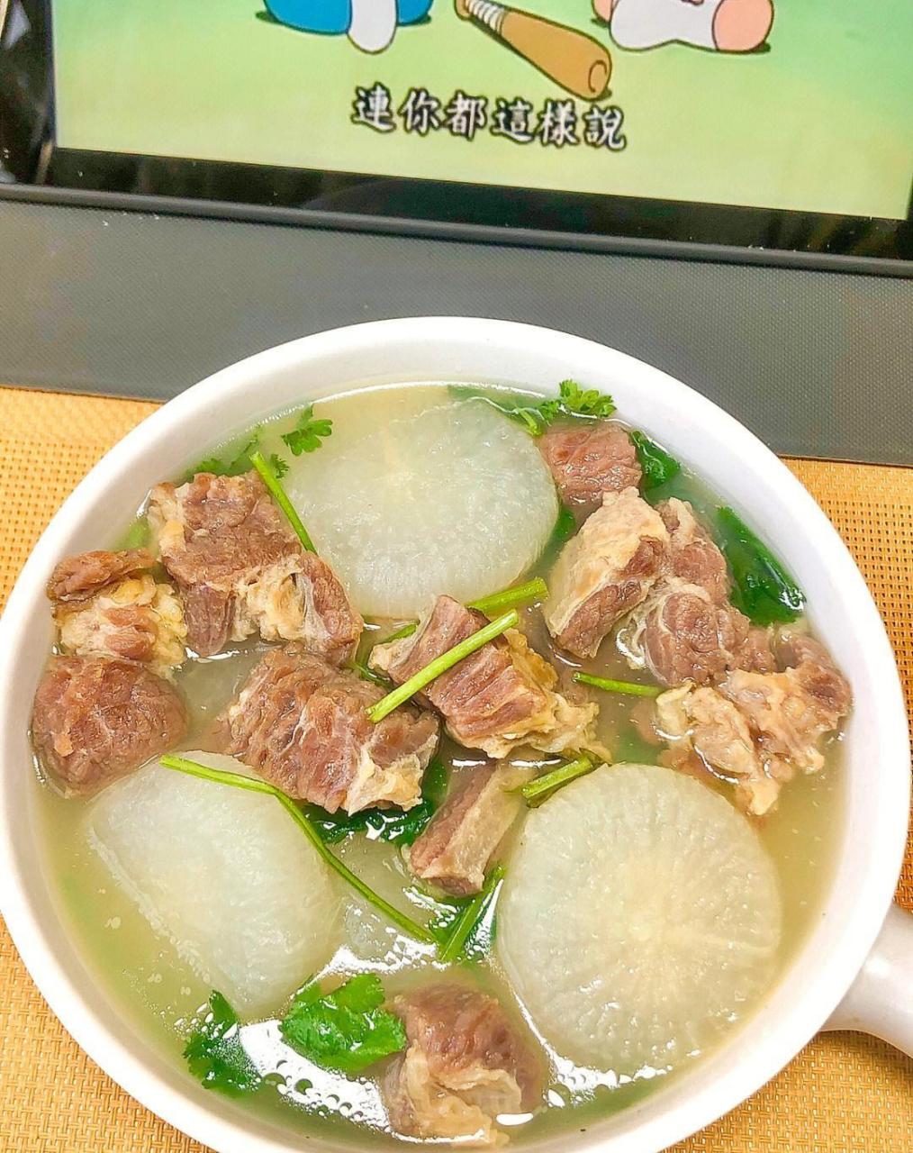 今天给大家分享一道 "萝卜牛肉汤" 汤鲜味美,清爽可口!