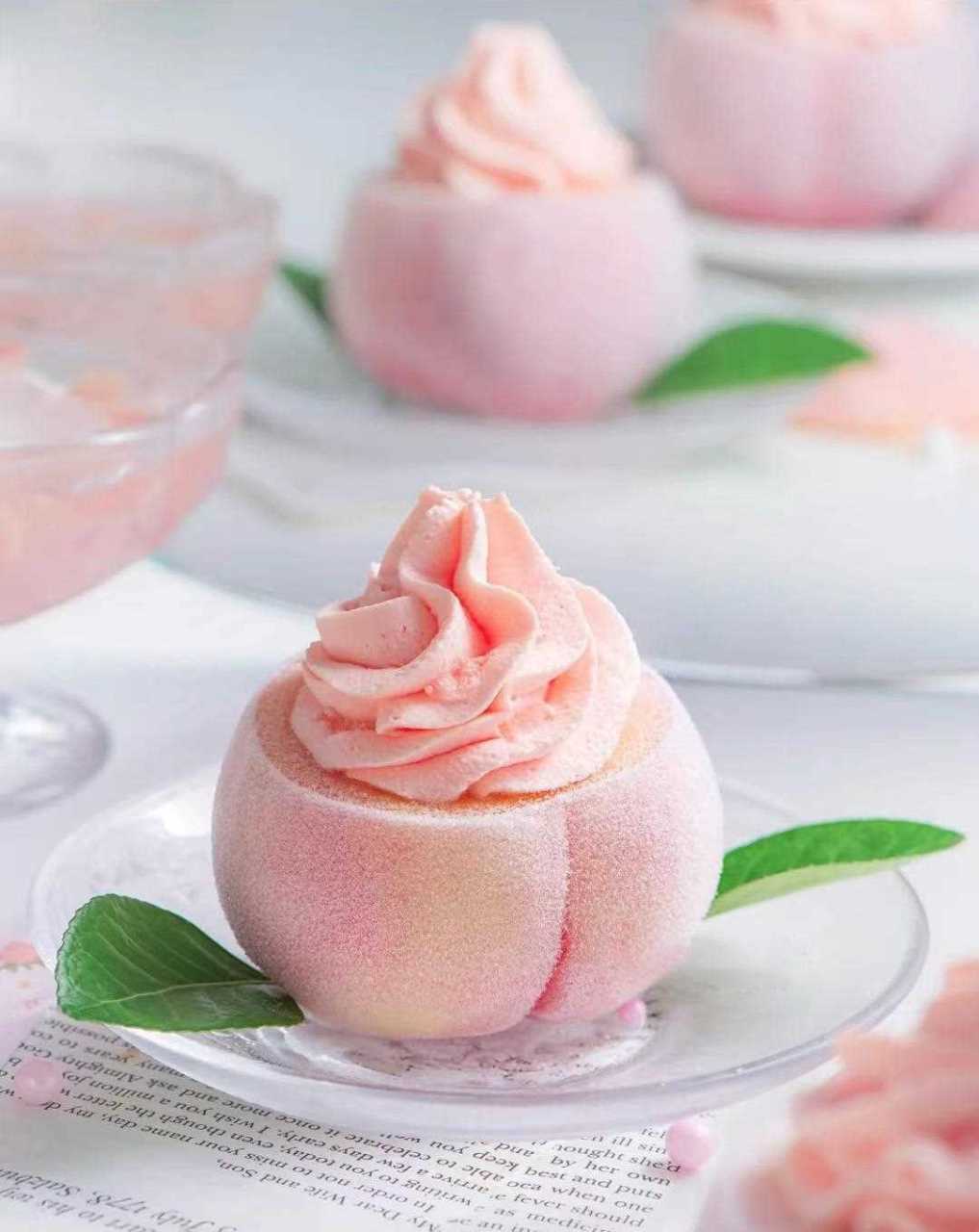 粉粉少女心,蜜桃冰淇淋,一个桃子就能做[石化] 用"桃子"做成"冰淇淋"