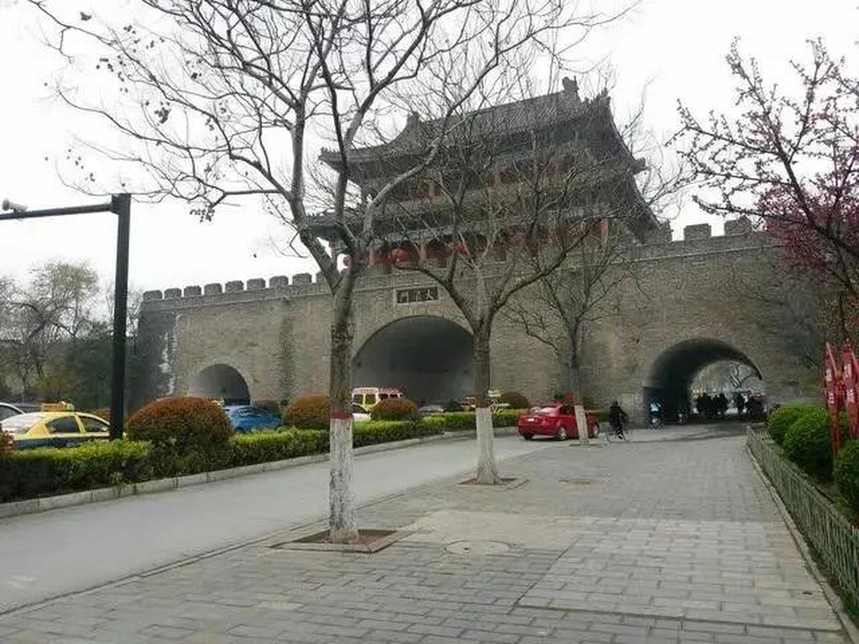 所谓大梁城,在中国历史上是一座存在感极强的城市,不过也是一座多灾多