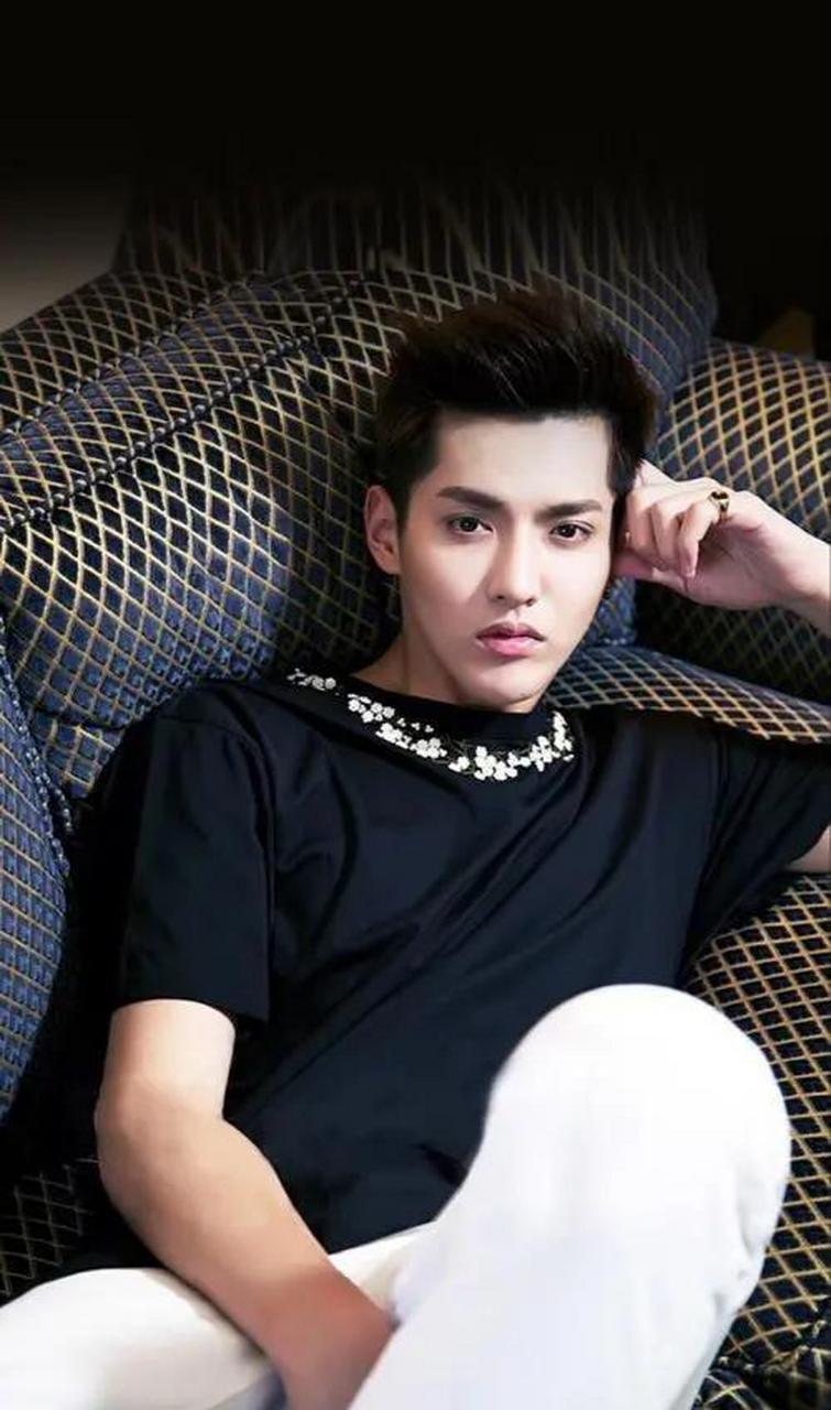 吴亦凡供出杨幂惊天大黑料的瓜 有爆料称吴亦凡在里面为了戴罪立功,供