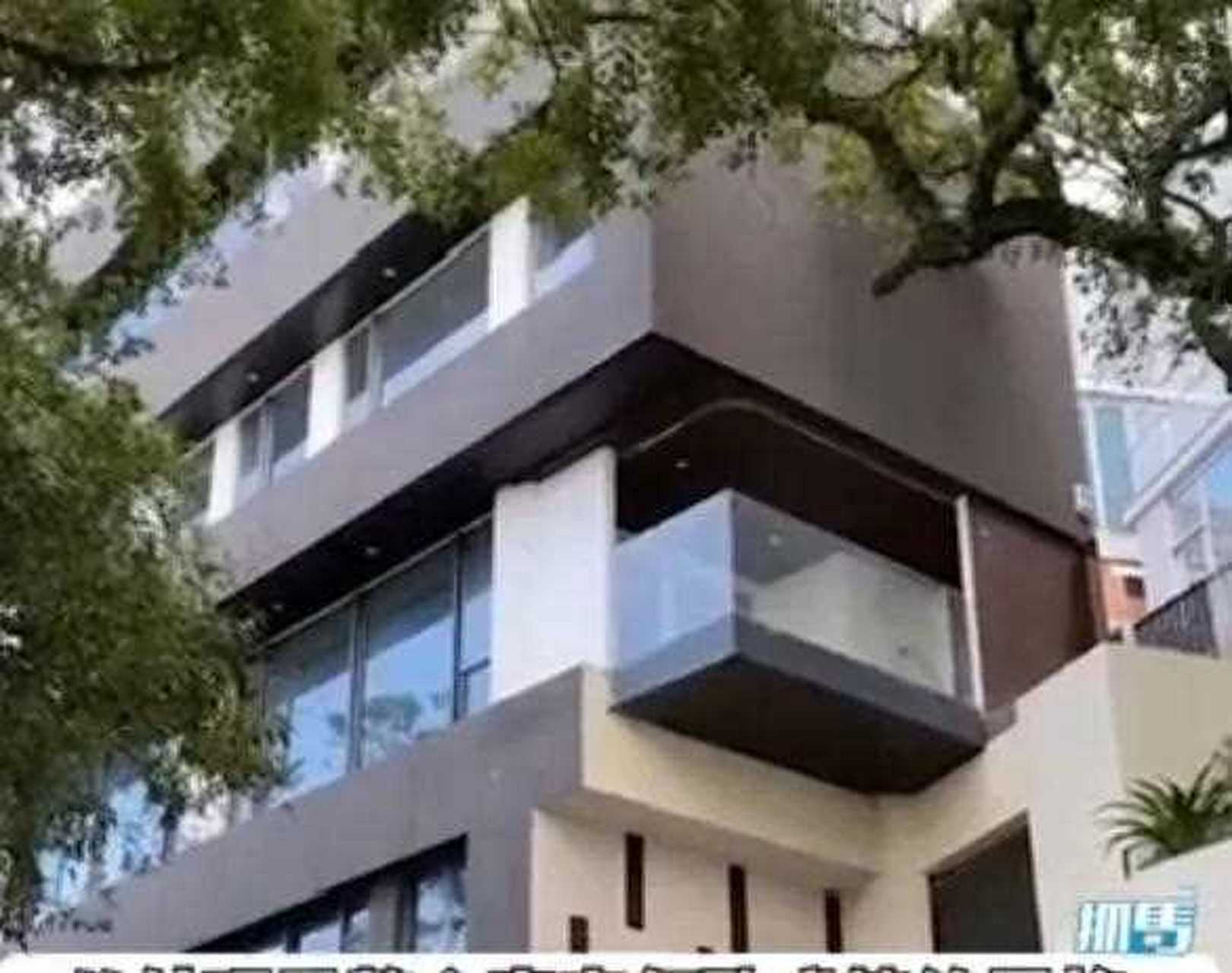 据说周星驰在香港的豪宅名叫"天比高",是栋超级豪宅.