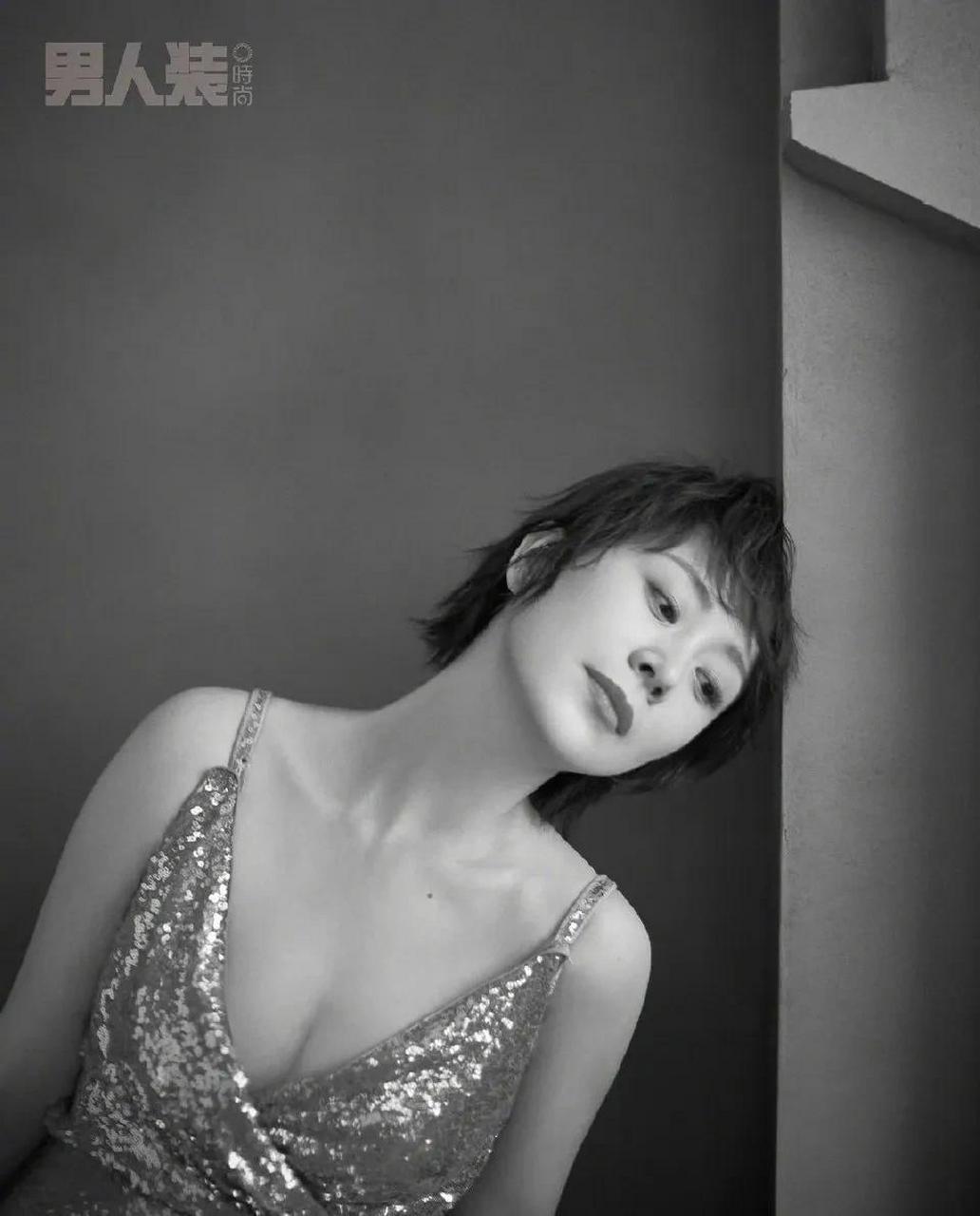 gif创作人# 海清早前拍摄的《男人装》杂志大片也太不合格了,对比