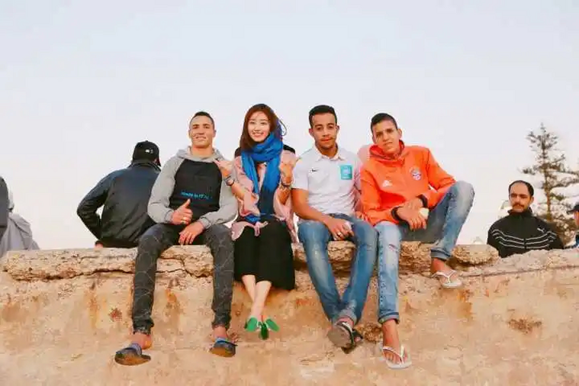 摩洛哥虽然是非洲国家,但整个国家以阿拉伯人,柏柏尔人为主,这两个