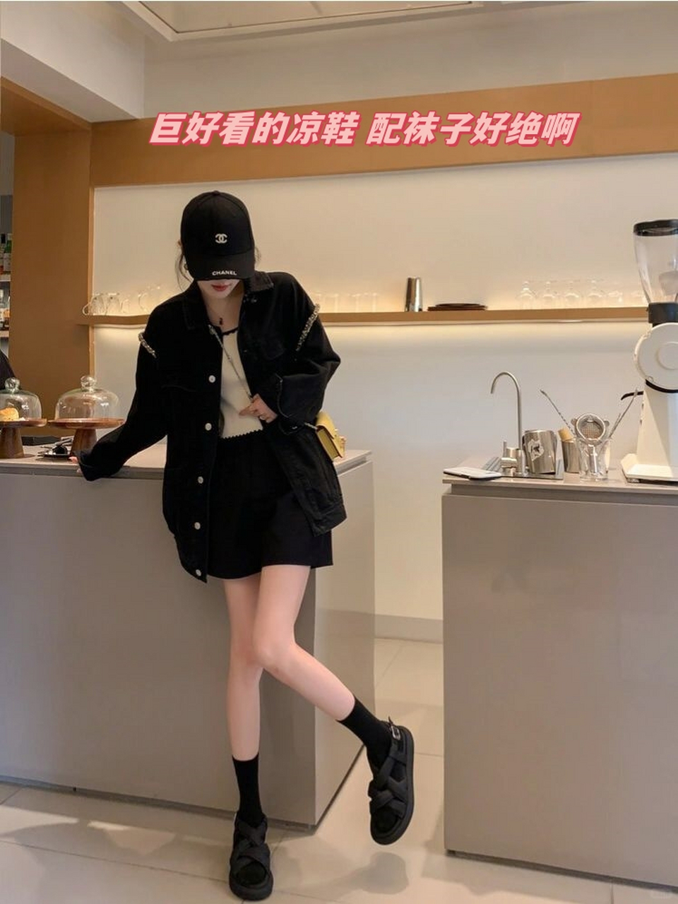 巨好看的凉鞋 配袜子好绝啊