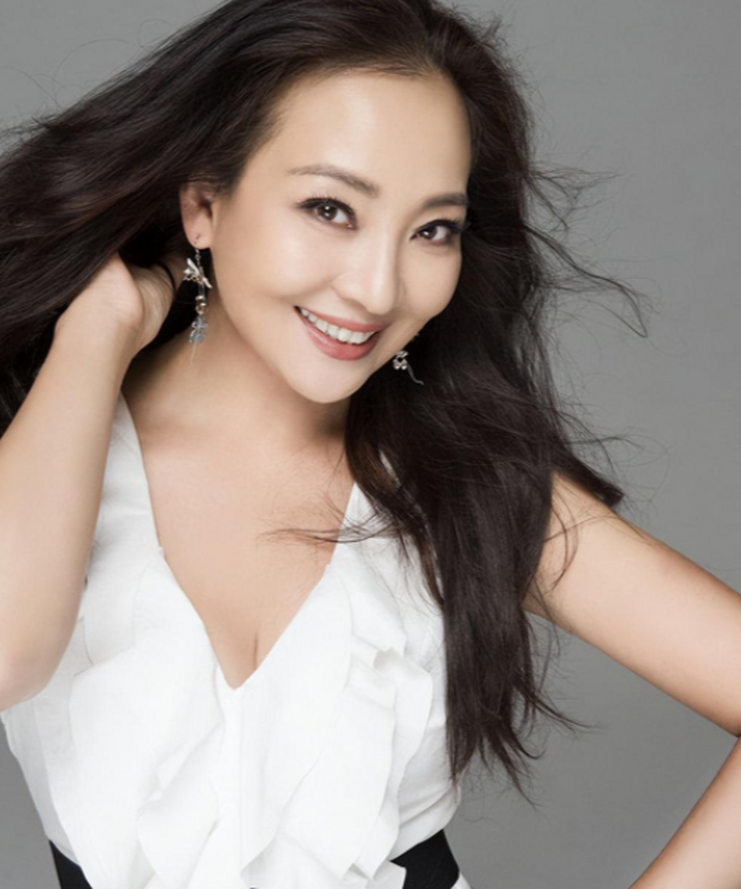 著名演员马羚:歌唱家父亲早逝,她隐忍7年后离婚 "齐大姐"的脸让人看着