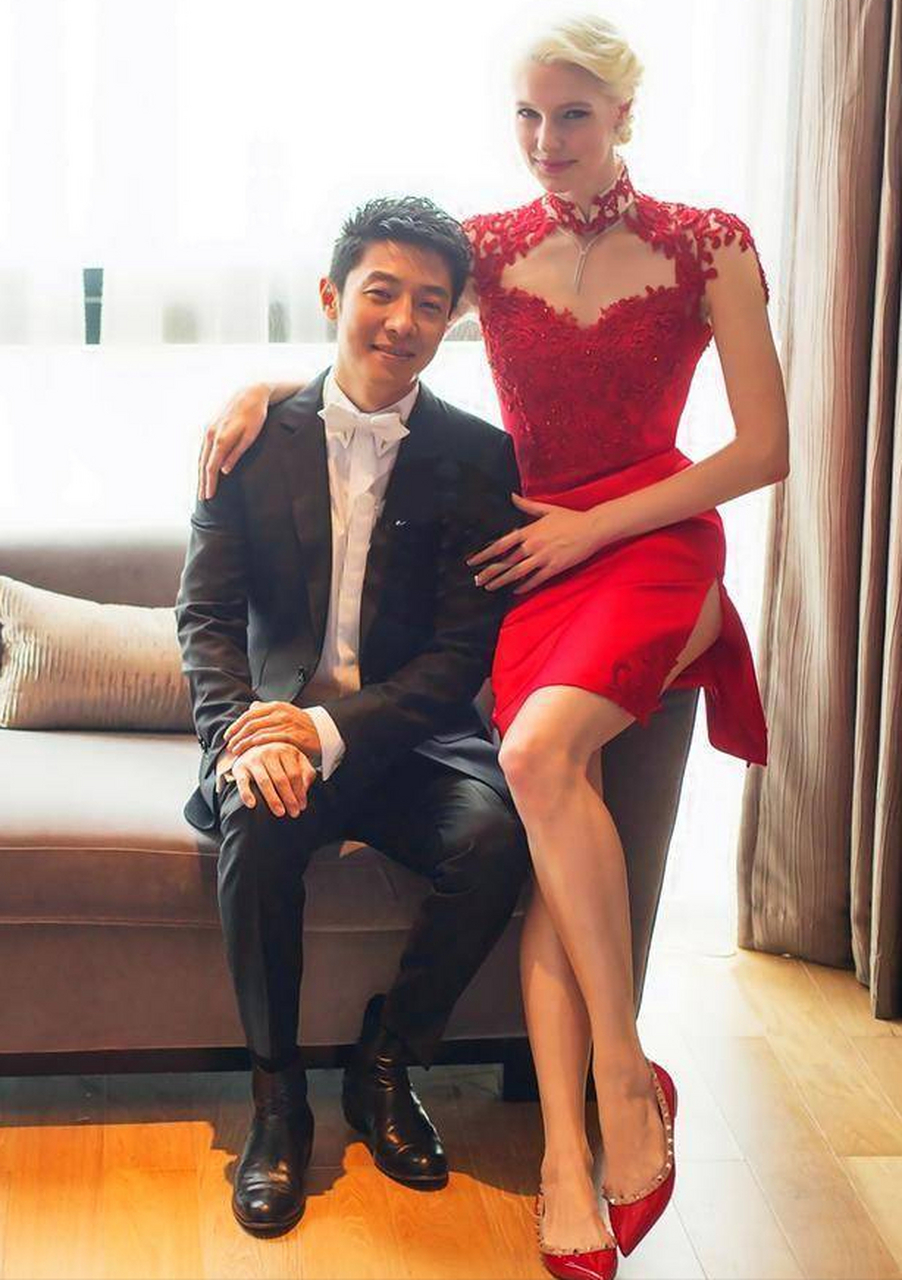 李白撒贝宁的老婆近照图片