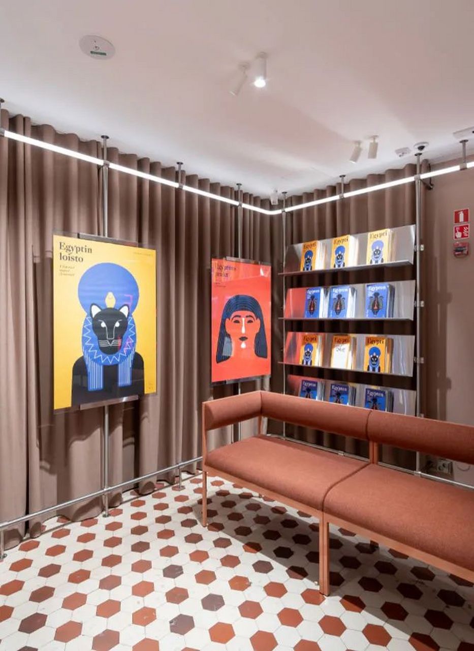 neko照明pure系列轨道灯在一些公共空间应用上大放异彩.