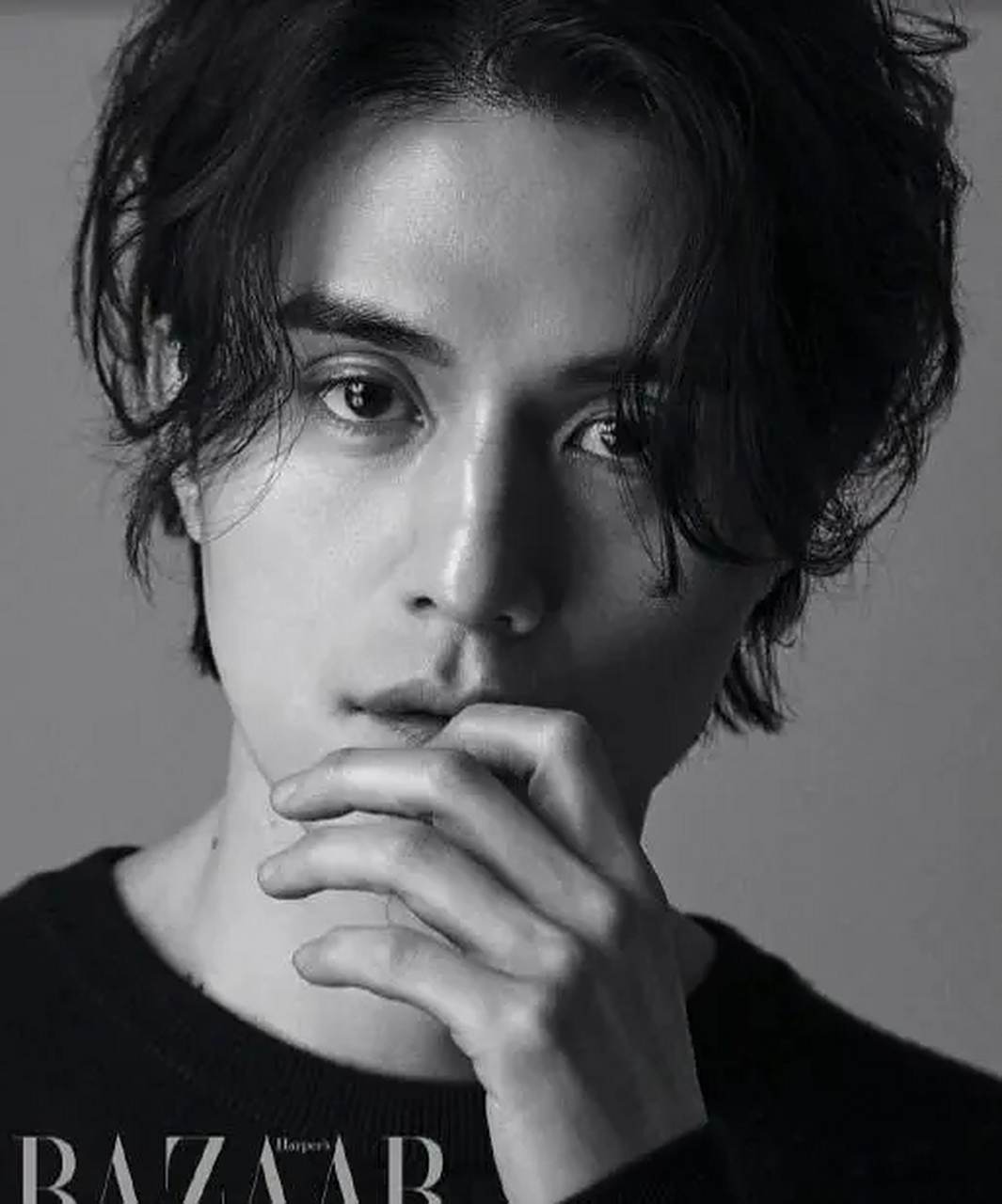 李东旭半裸照最近又火上热搜,让四十岁大叔都按照这个标准卷起来吧,不