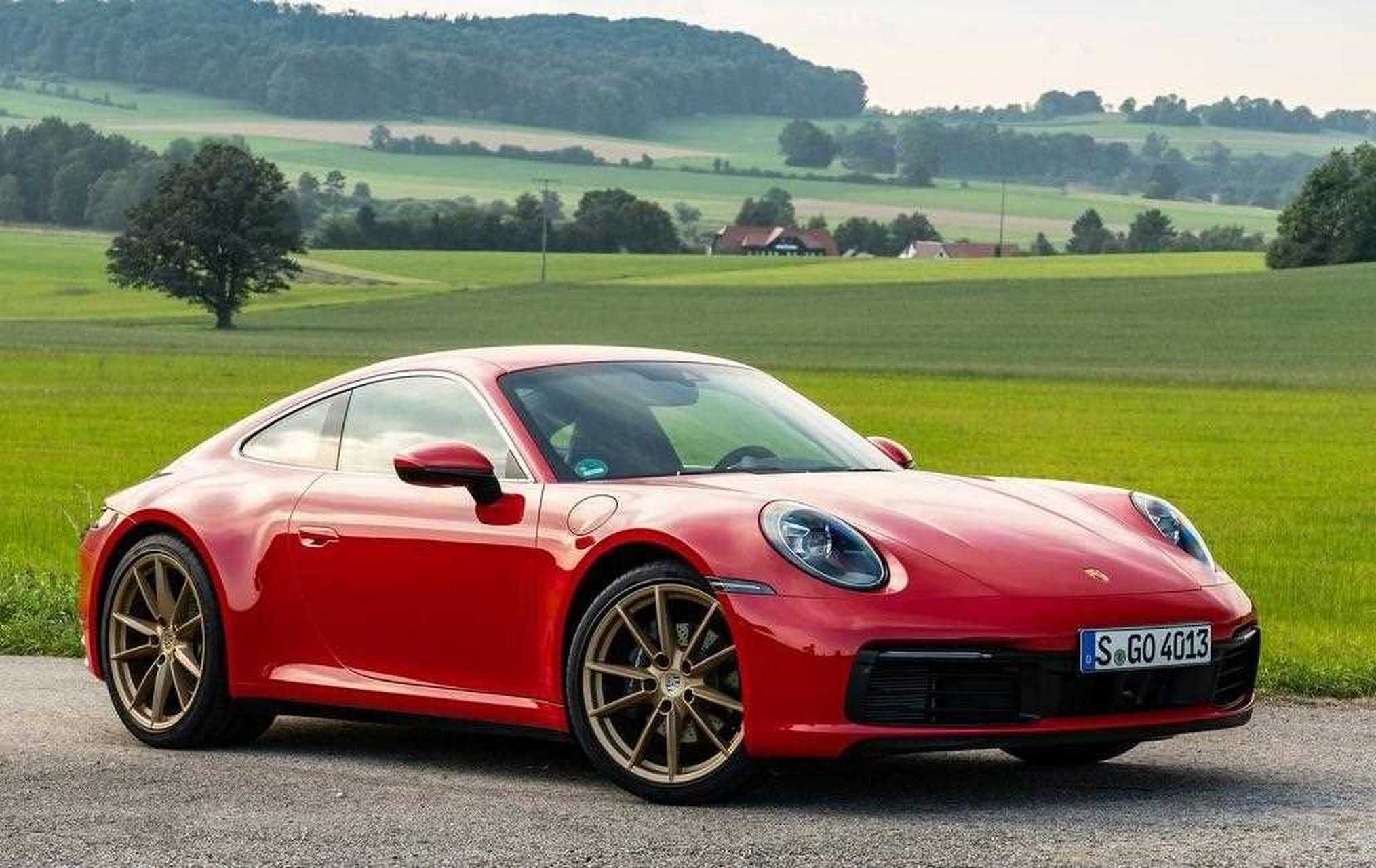 随着最后一辆911 speedster通过生产线,第七代保时捷911(991)正式宣布
