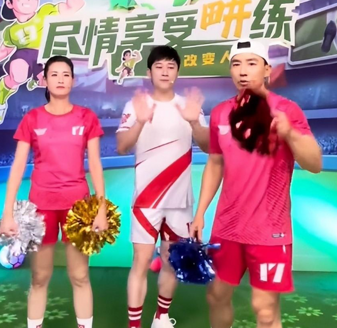 上海台主播阚晓君:一档节目做14年,26岁娶同行佘雅静