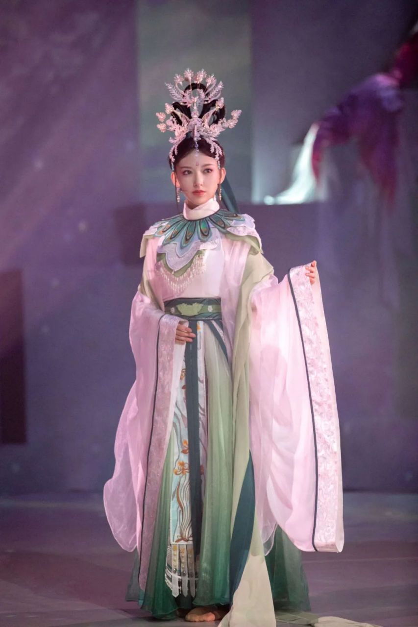 湖南卫视综艺《美好年华研习社》第三期节目上线.