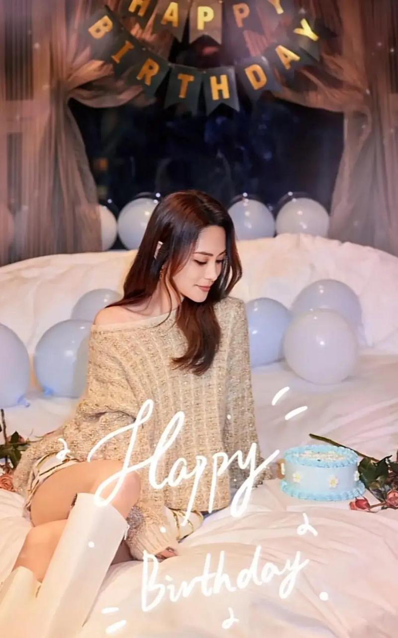 钟欣潼生日照美美哒!你走的不是御姐风,不是少女风,是让我发疯!