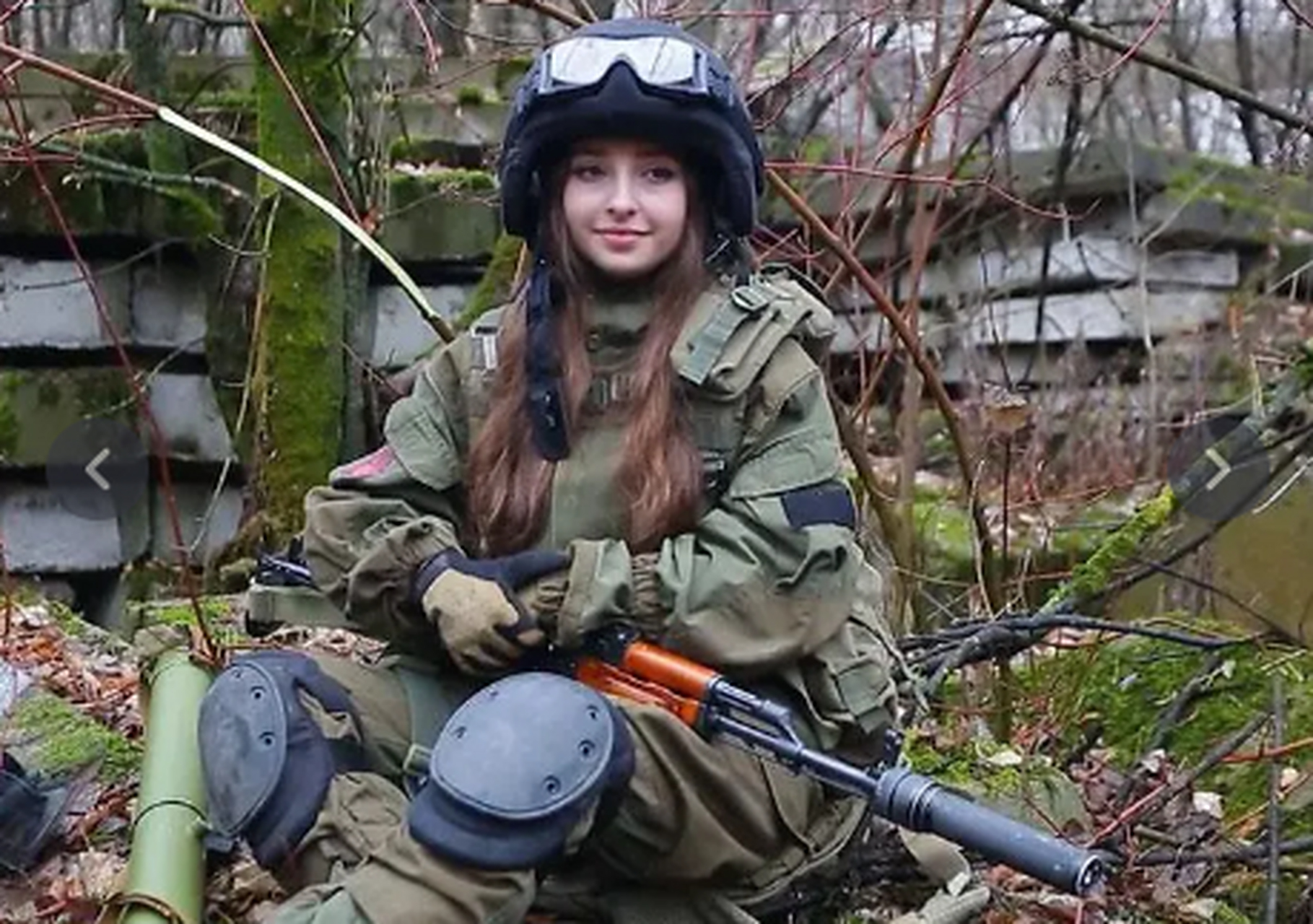 阿达斯娜·斯洛德西哑,是一名俄罗斯女狙击手,因其优秀的表现和美貌而