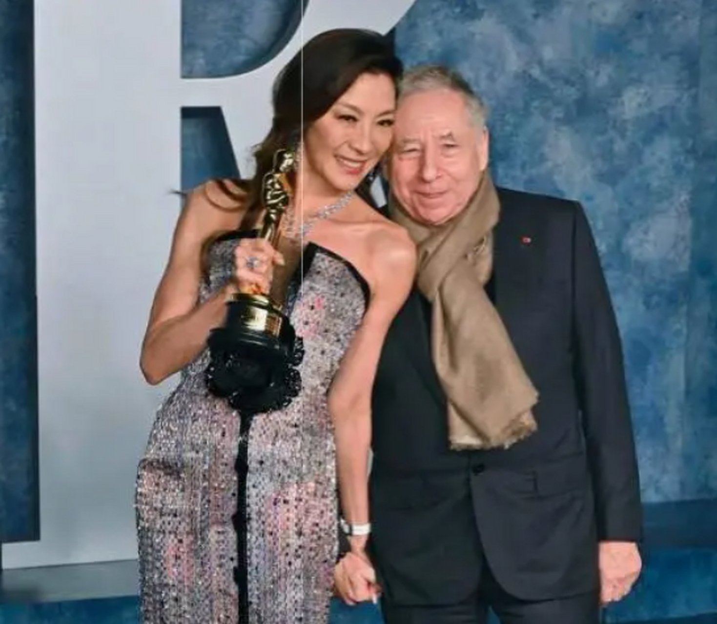 7月28日,车手菲利普·马萨在社交平台晒出杨紫琼与男友让·托德举行