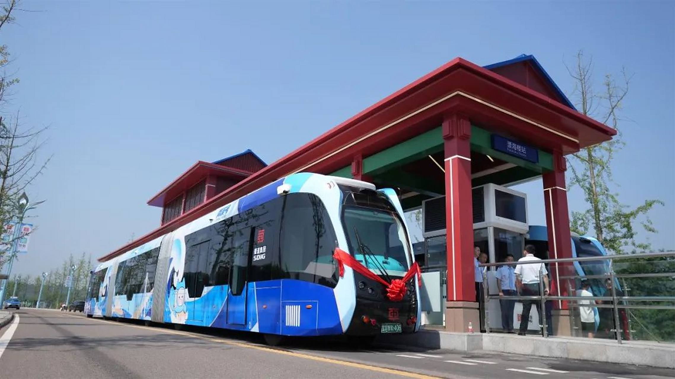 宜宾智轨t4线正式开通运营!