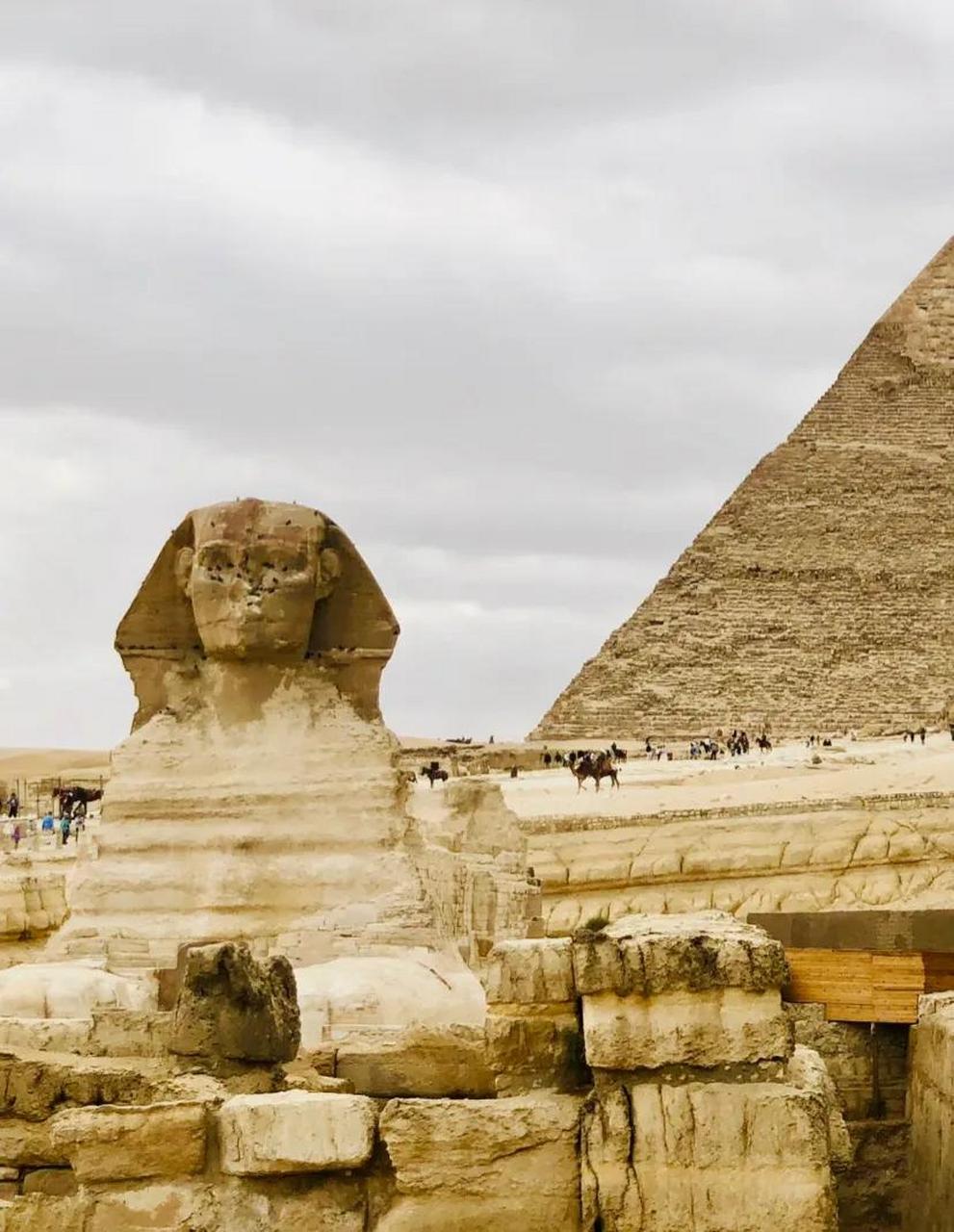 无伤速通吉萨金字塔群攻略下午1点到,15点30分离开,逛了2个小时金字塔