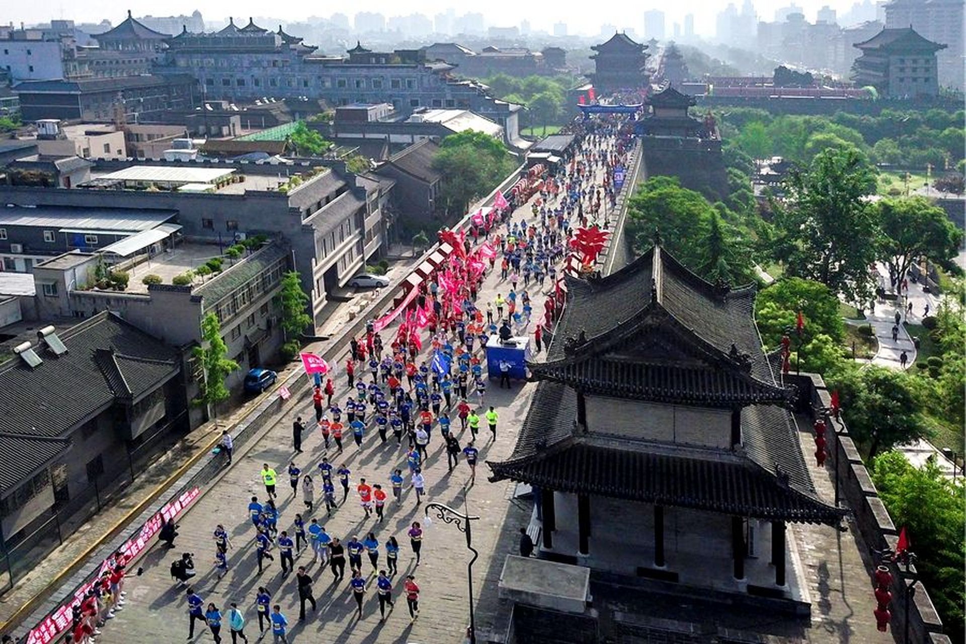 2020西安国际马拉松图片