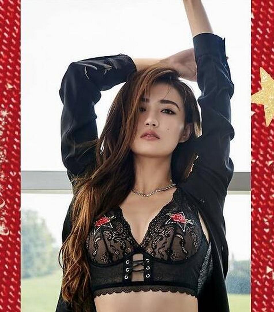 内衣拍写真,傲人上围藏不住~ 没想到,一直给人清纯邻家小妹印象的徐璐