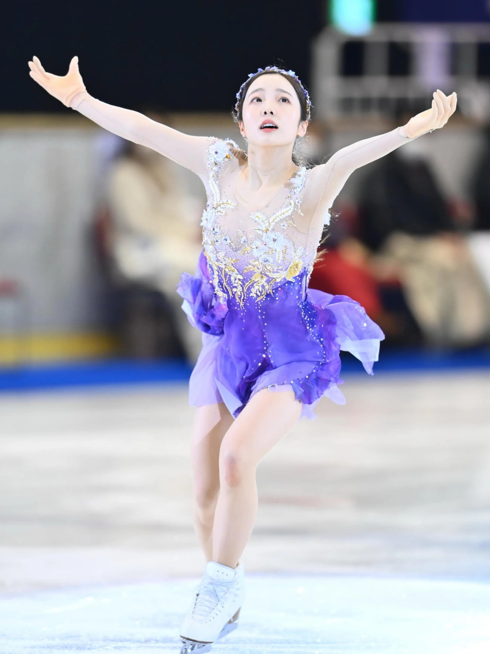 冰雪仙女本田真凛. 眼神灵动舞姿优雅,仙气十足,真是仙女本真.