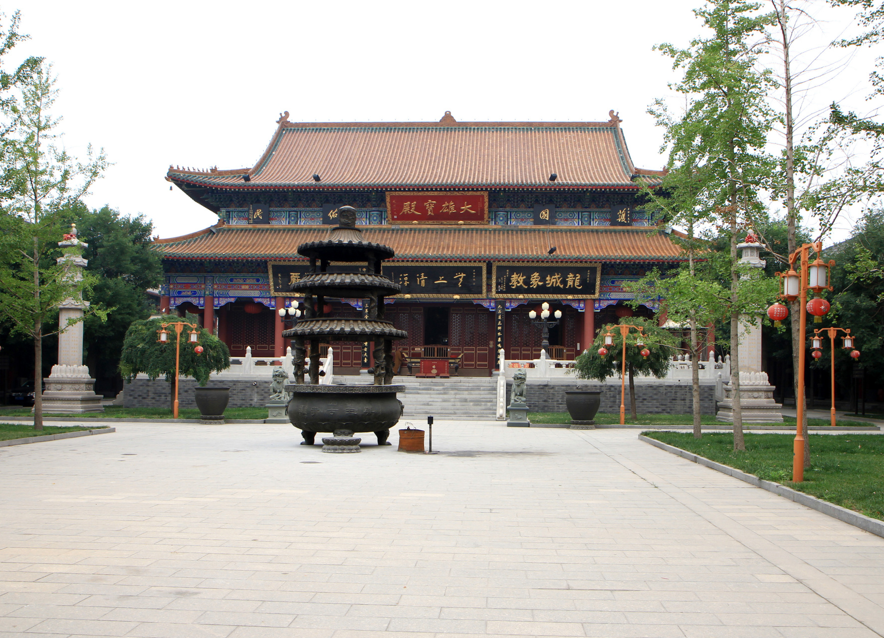 天津峰山药王庙始建于唐代,距今已1300余年.