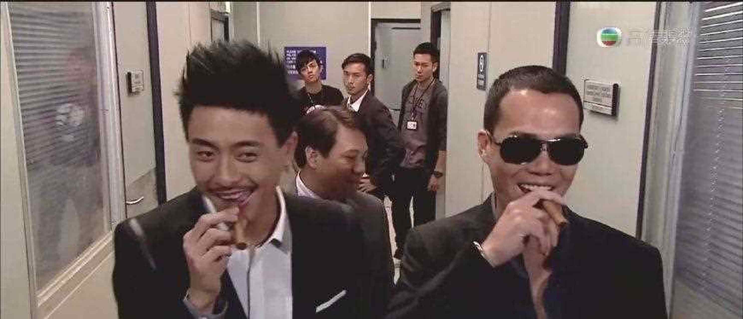 很多人都喜欢《学警狙击》系列中的laughing哥, 但我更爱《潜行狙击》