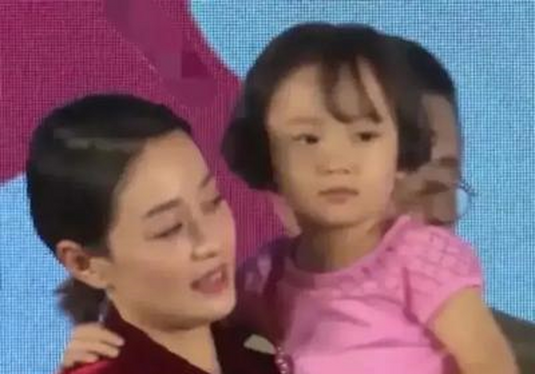 马伊琍二女儿图片