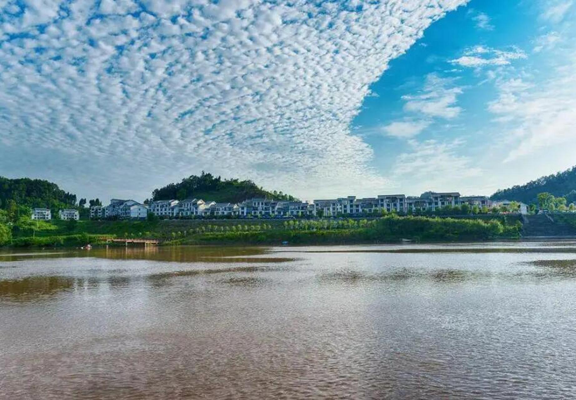 宣汉县洋烈水乡,主要特色为亲水休闲游乐 运动骑游健身 巴风土韵文化