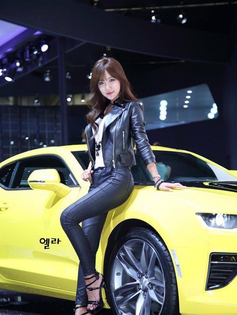 赵仁英 皮裤写真 完美气质型车模 韩国女神 神仙般的颜值 完美的身材