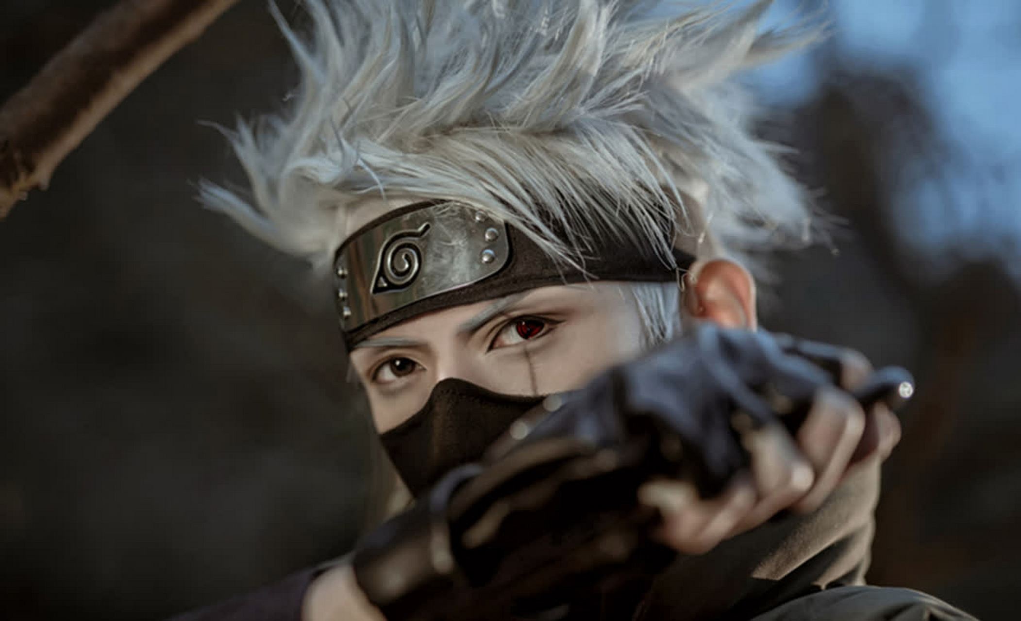 cos show#《火影忍者》中最帅老师"旗木卡卡西"的cos,小哥哥的孕屯