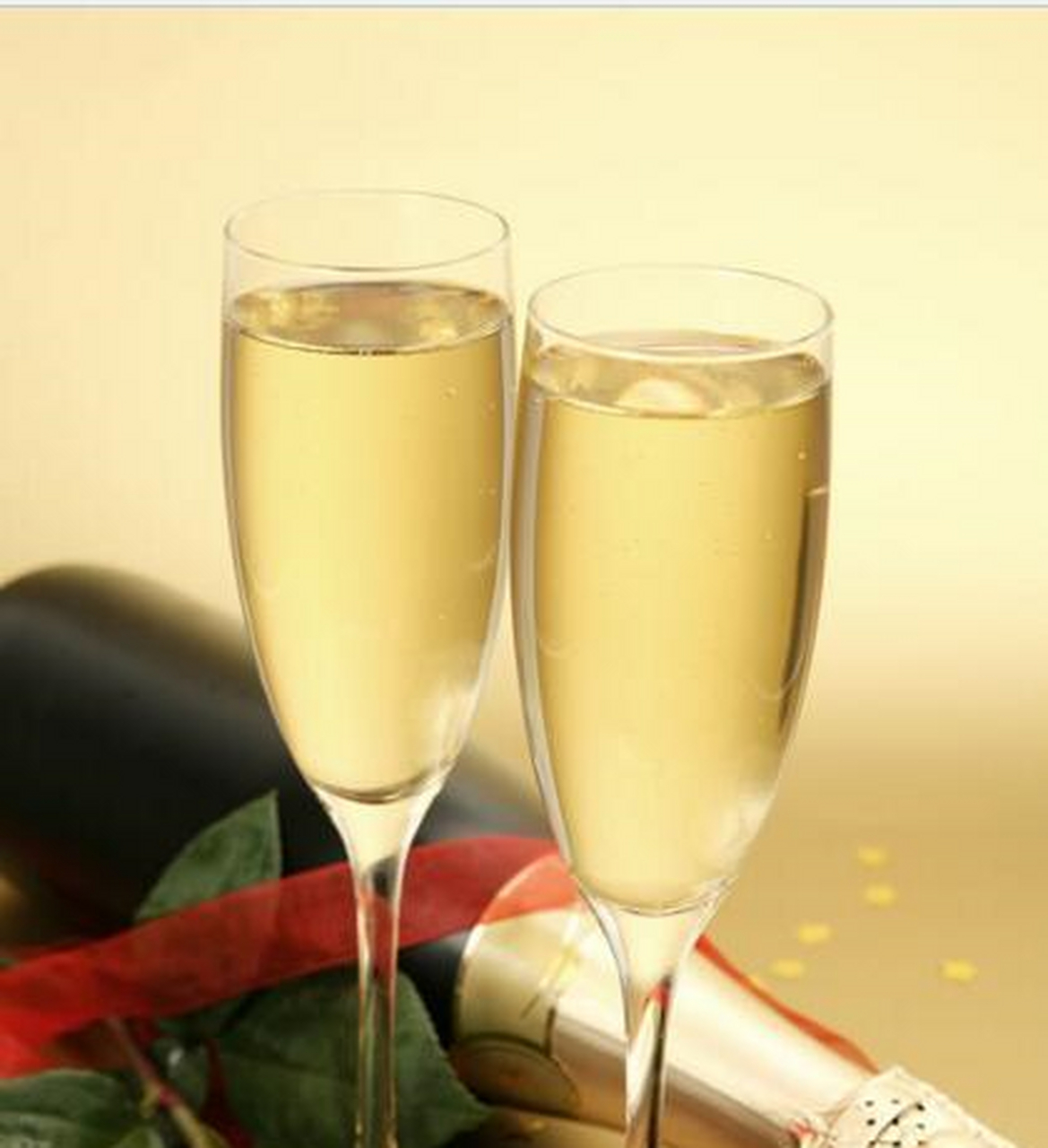 目前,路易王妃香槟位于法国兰斯城(reims),有506英亩葡萄园只种植霞