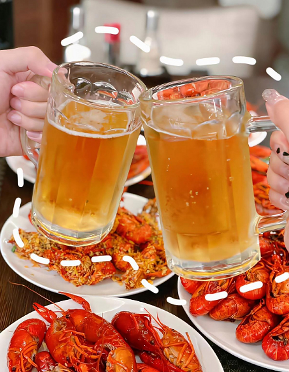 小龙虾配啤酒,不是很贵,但是对胃!