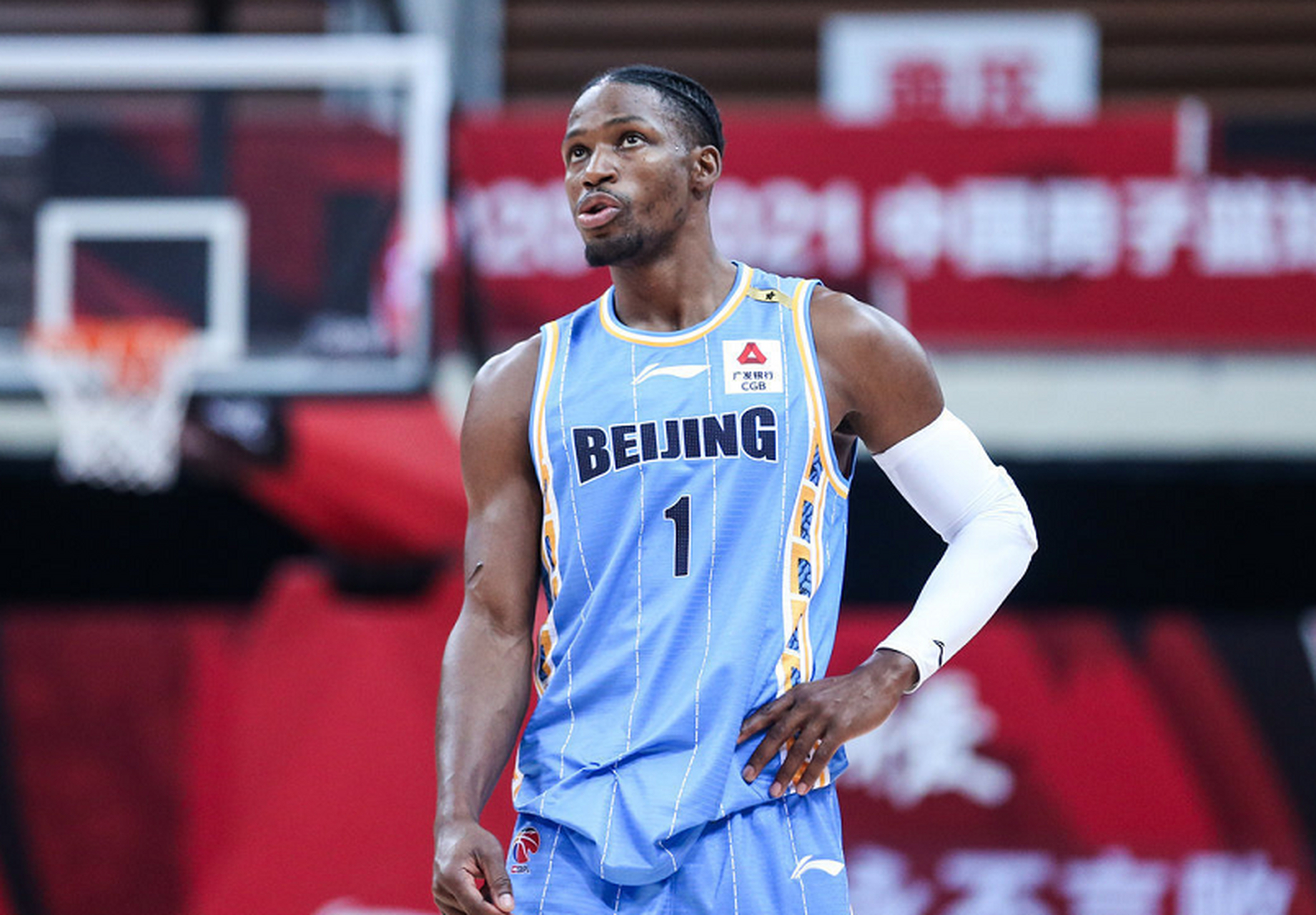 北京结束4连败,吉布森1.8秒极限绝杀,太横了!#cba北京首钢