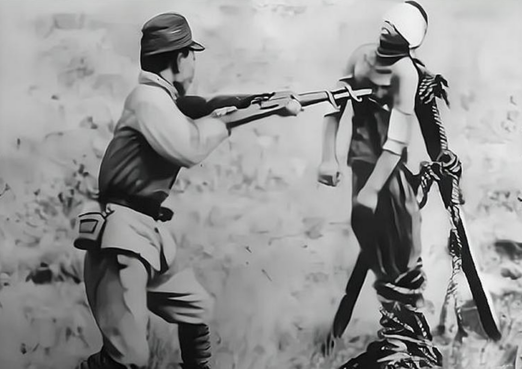 日本鬼子把中国同胞当"活靶子",这种暴行令人发指