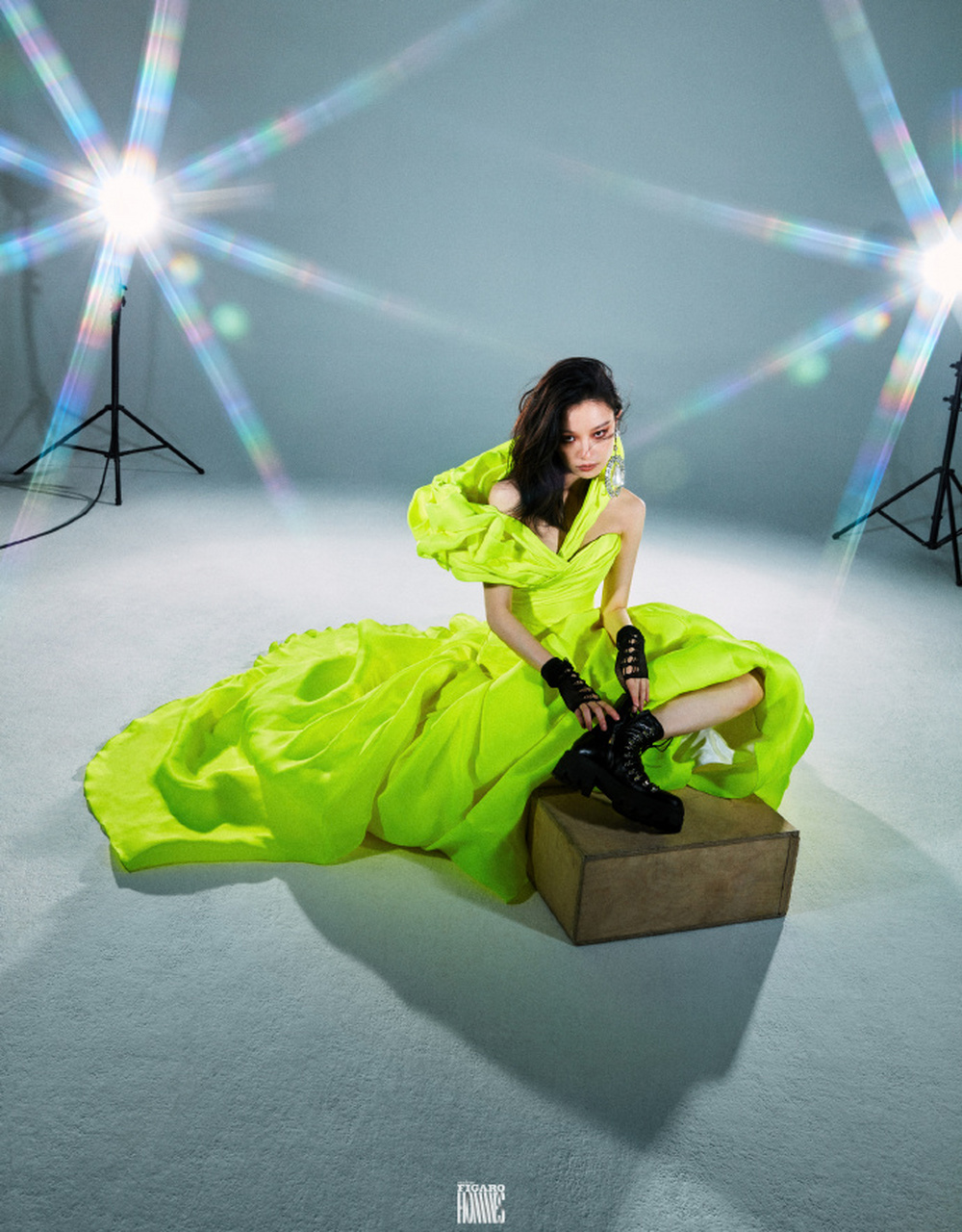 性感和酷飒的完美结合.倪妮.