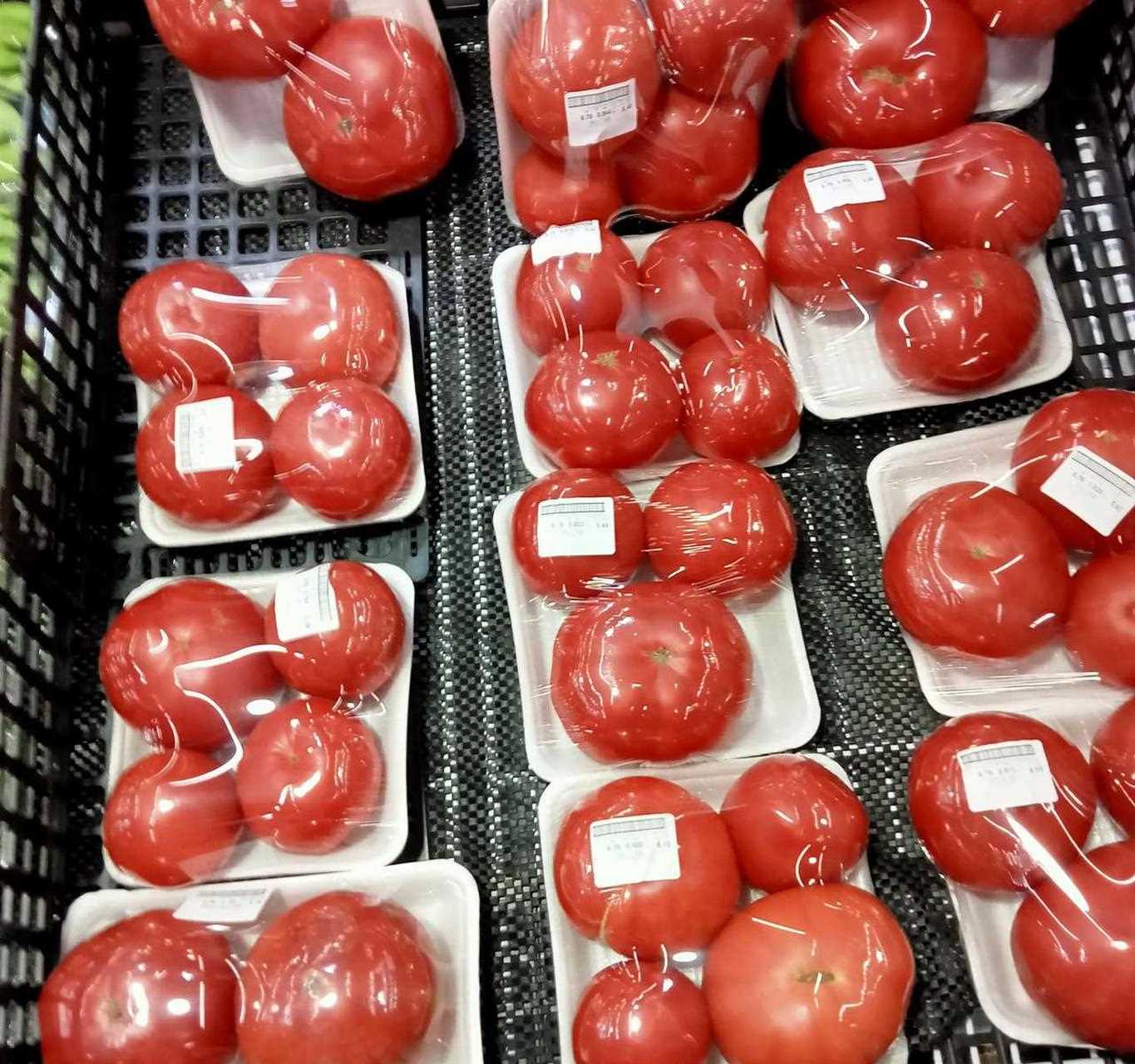 绿岛超市[庆祝] 买玉米面条,小米,馄饨皮,虾皮,豆芽[色]