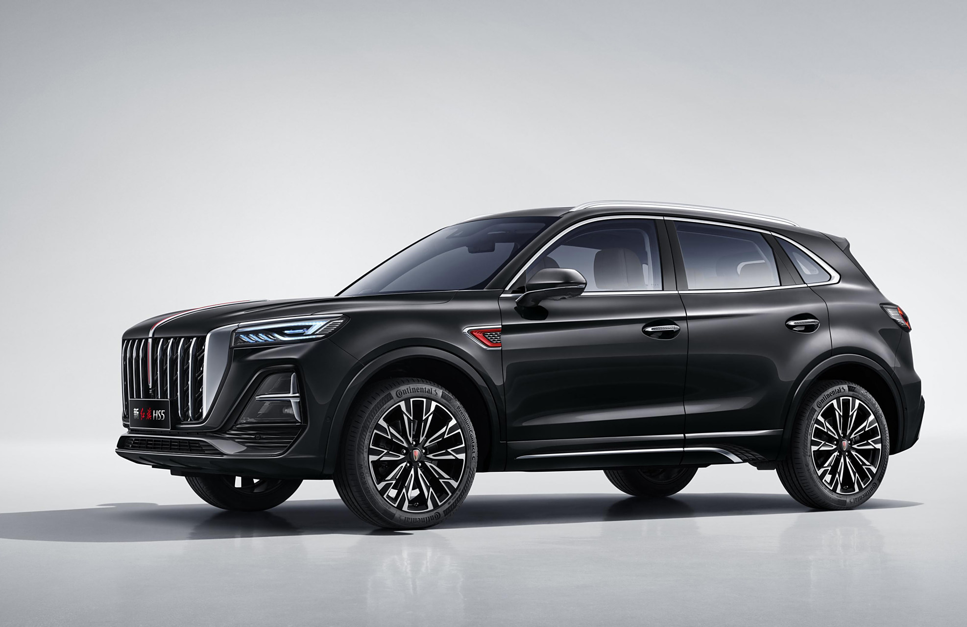 红旗hs5正式开启预售,预售价格为18.38-22.