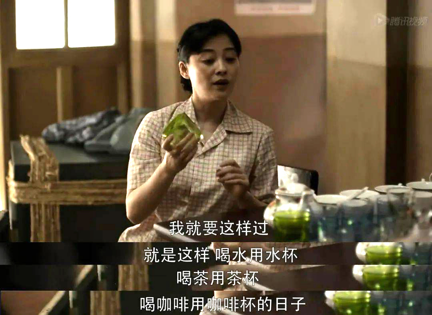 少女时期的安杰就喜欢喝咖啡,嫁给江德福后的安杰也喜欢喝咖 ..