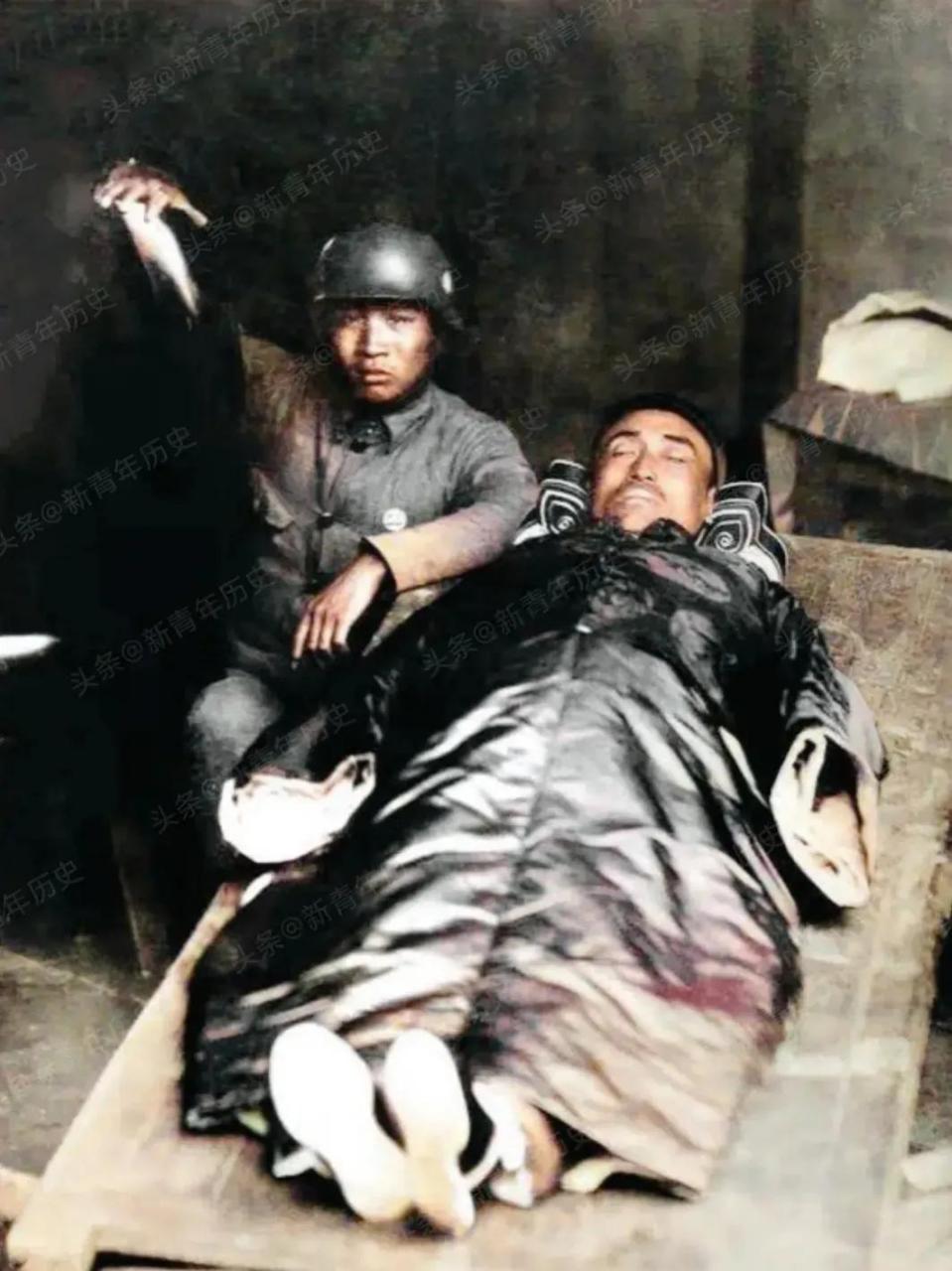 抗日战争全面爆发后,他被任命为一军一师一旅副旅长,并率部扼守西塘.