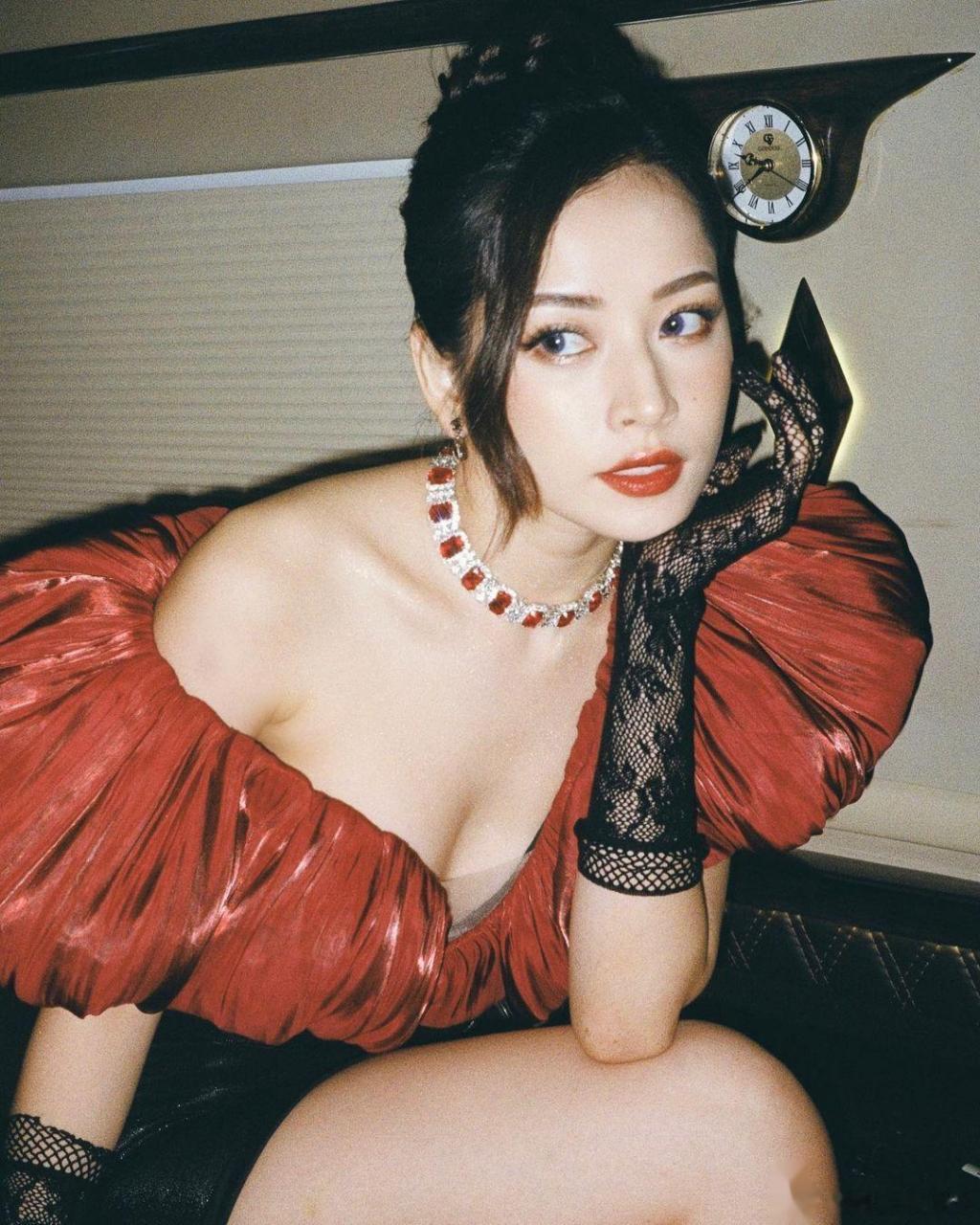 华为代言人越南第一美女芝芙,气质绝佳!