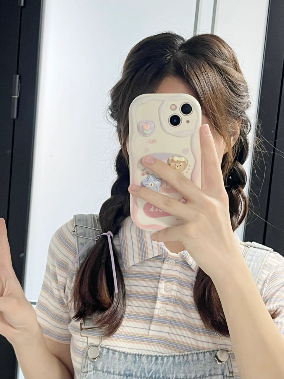 今天要分享的是一个甜美减龄的麻花辫发型,非常适合