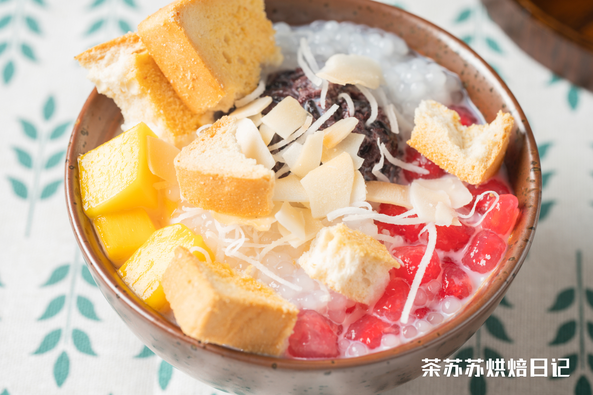 泡鲁达  据传言,缅甸小伙为了追求傣族姑娘发明的泡鲁达,代表"面包会