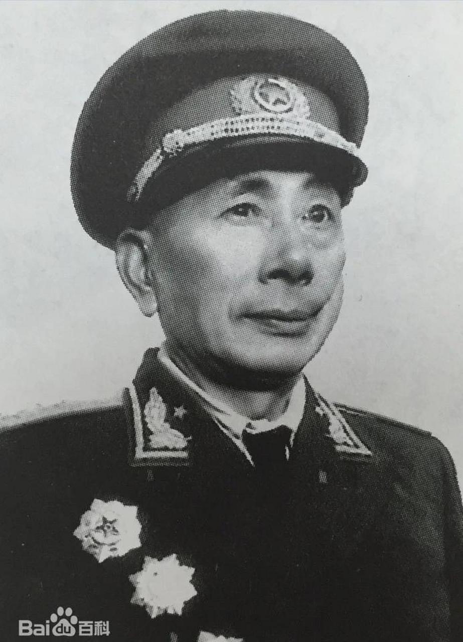 回顾尹先炳的一生,虽然有过迷失和低谷,但幸好他能够及时悬崖勒马